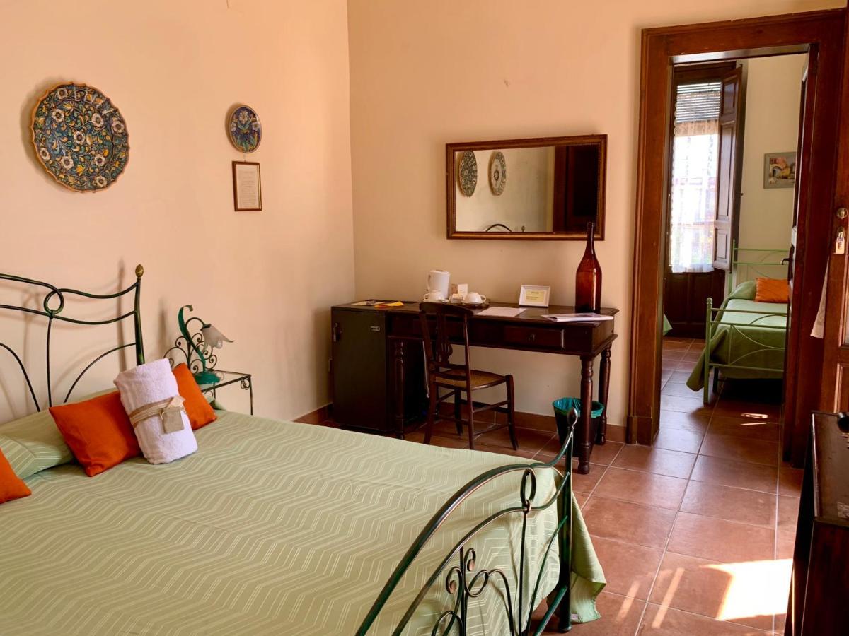 B&B Villa Vittoria Giardini-Naxos Kültér fotó