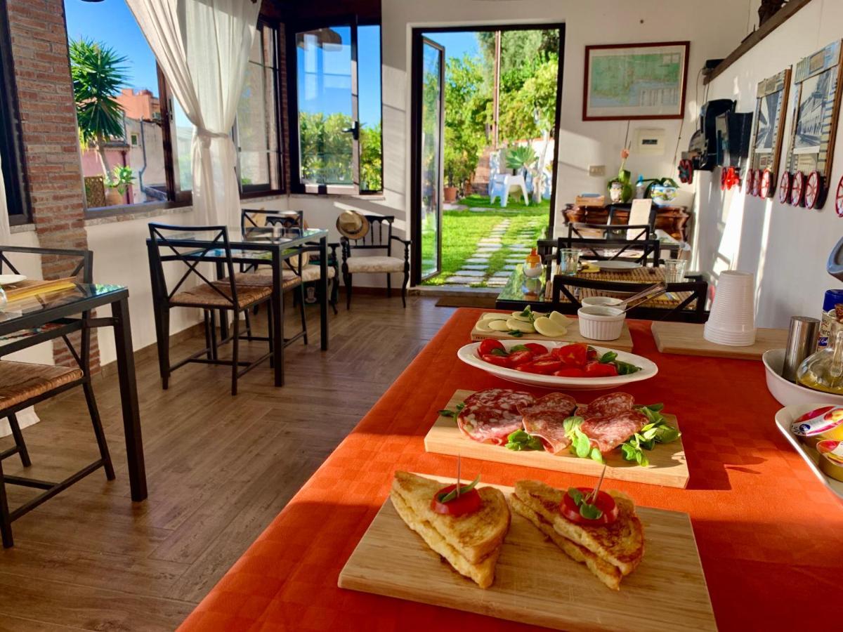 B&B Villa Vittoria Giardini-Naxos Kültér fotó