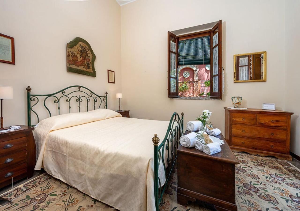 B&B Villa Vittoria Giardini-Naxos Kültér fotó