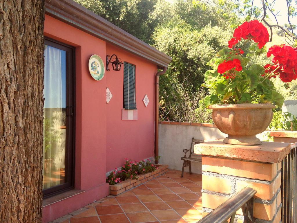 B&B Villa Vittoria Giardini-Naxos Kültér fotó